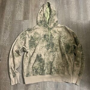 Nike Men’s Camo Print Pullover Hoodie – Size M